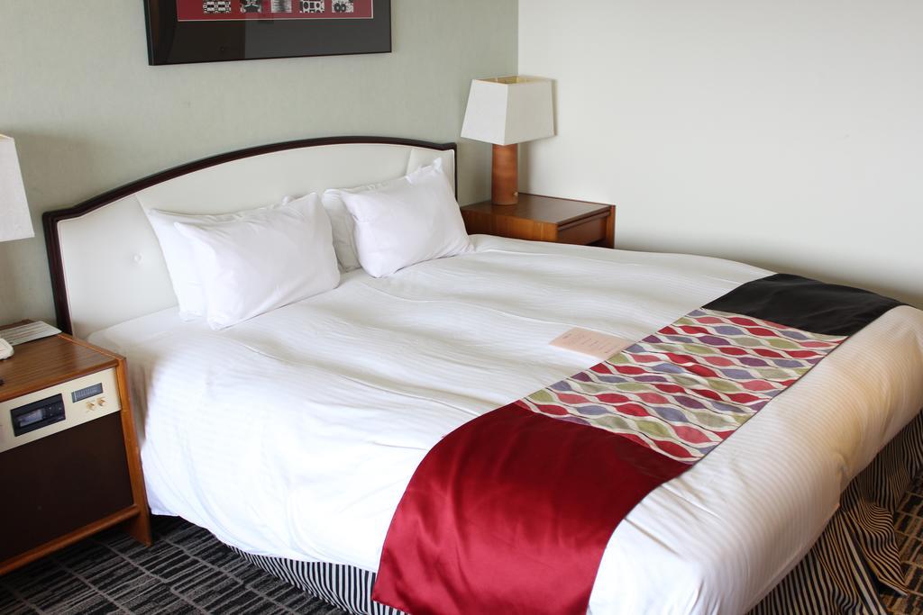 Kobe Portopia Hotel Esterno foto A bed runner
